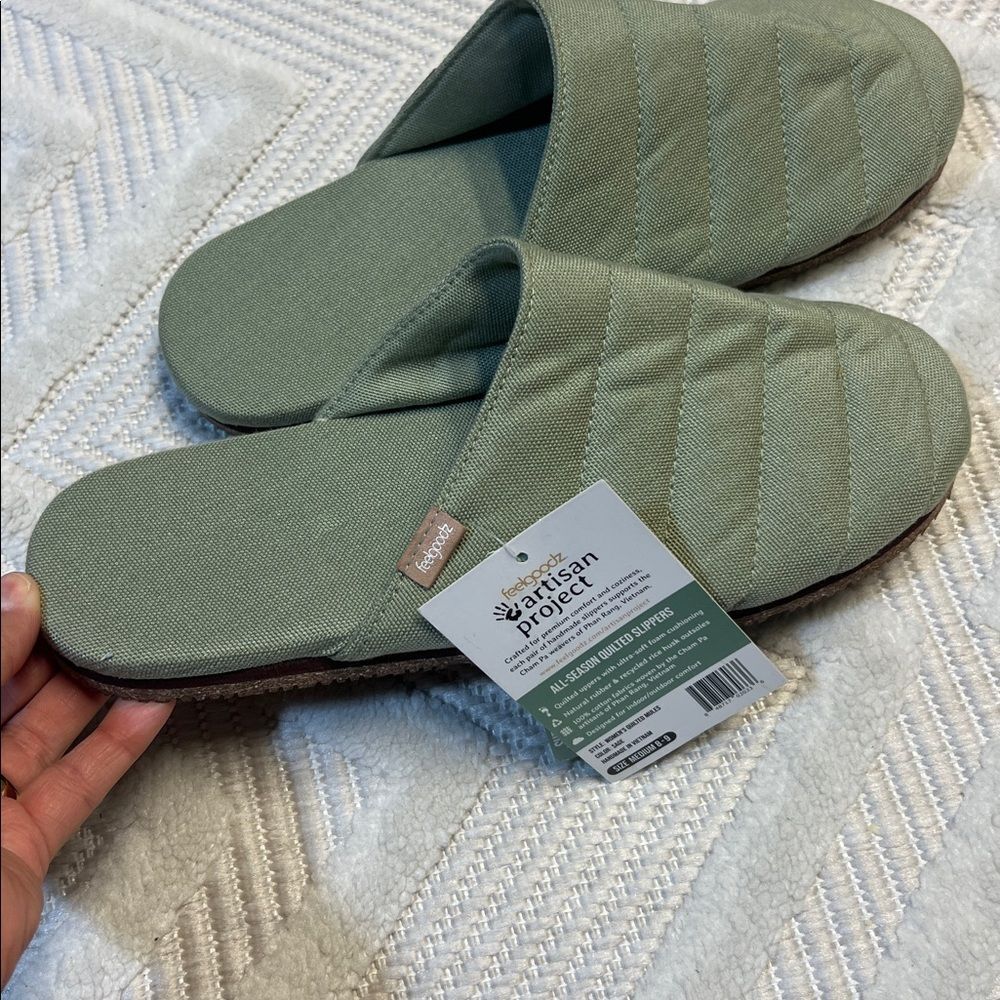 FEELGOODZ - Mule Slipper Artisan Quilted Indoor / Outdoor House Shoes - Picture 5 of 6